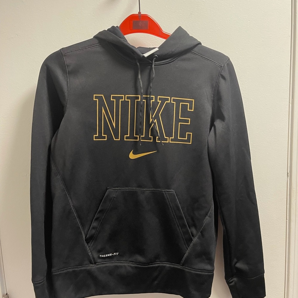 *Nike Dri-Fit Women’s Pullover Hoodie